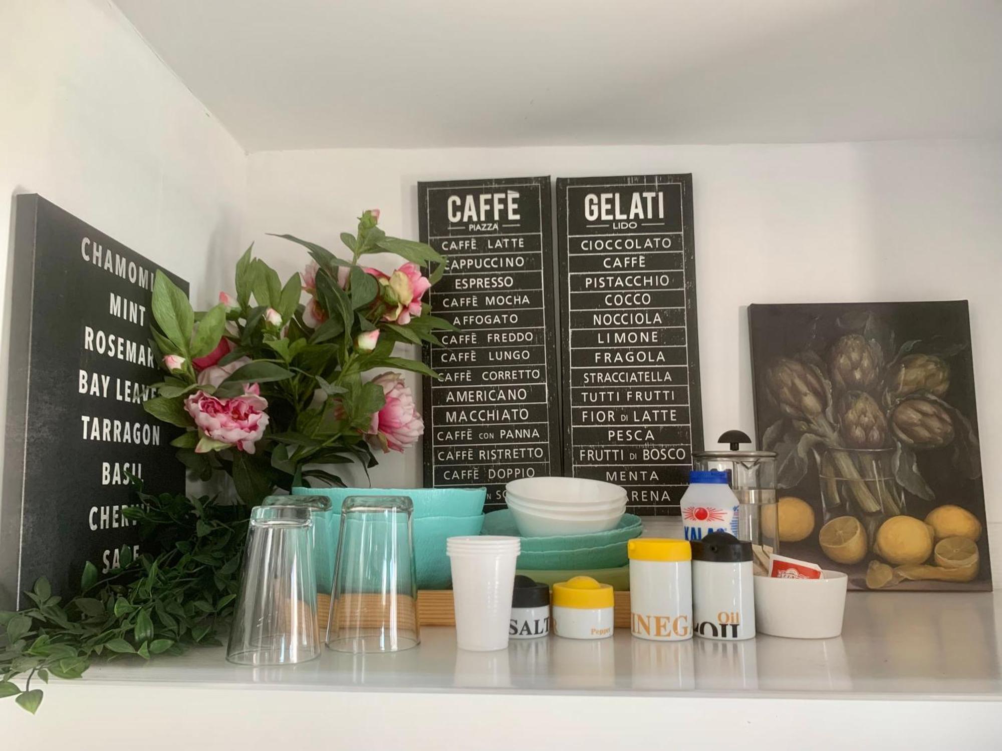 Bright Studio 4 A Short Stay Near Oaka - Iaso - Ygeia - Mitera Hospitals Athens Ngoại thất bức ảnh