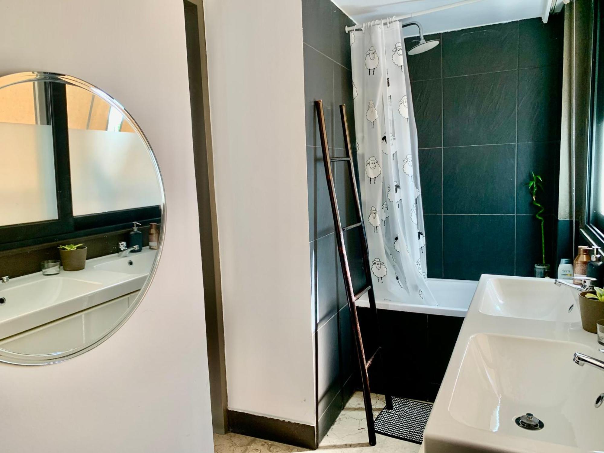 Bright Studio 4 A Short Stay Near Oaka - Iaso - Ygeia - Mitera Hospitals Athens Ngoại thất bức ảnh