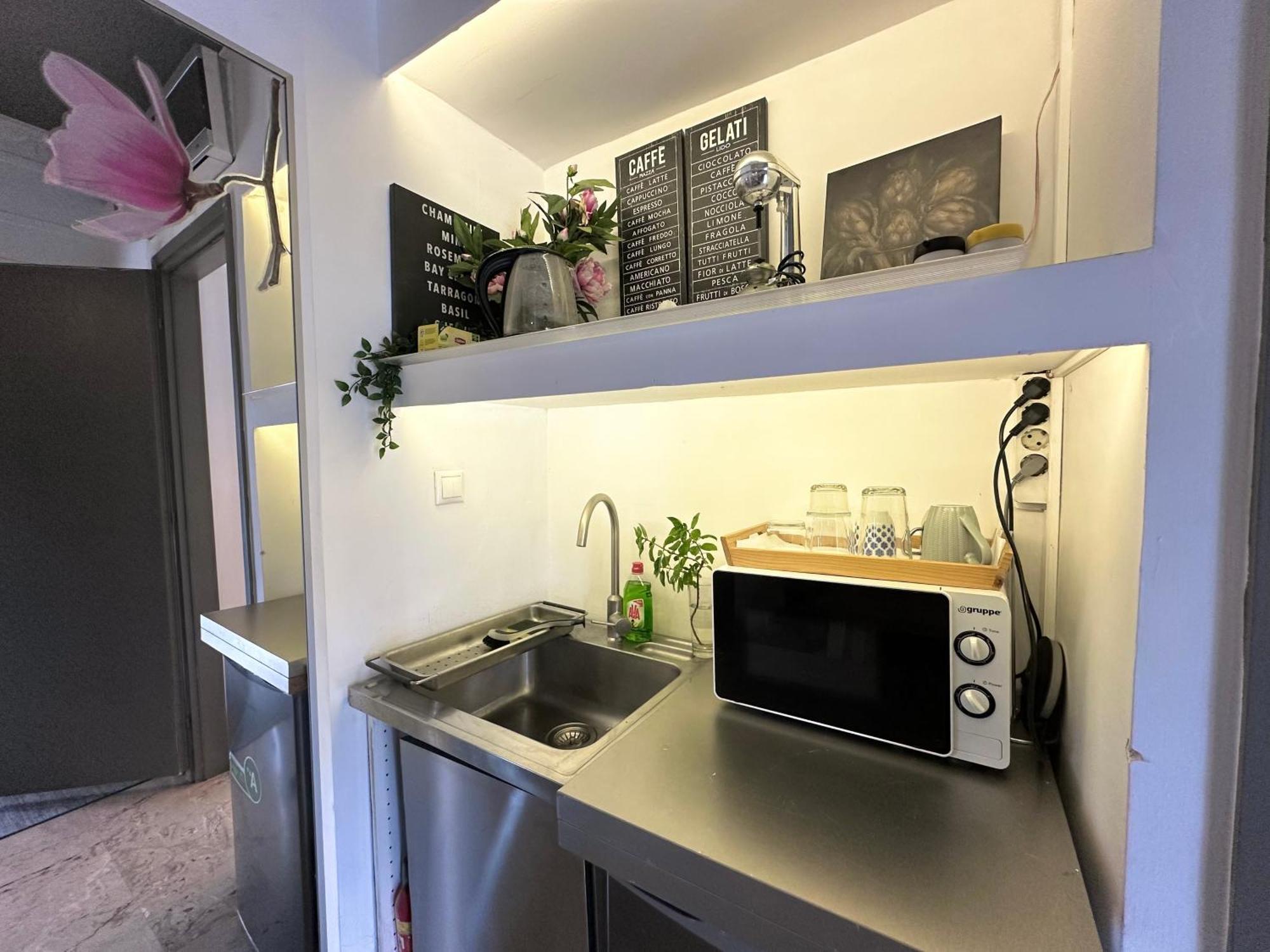 Bright Studio 4 A Short Stay Near Oaka - Iaso - Ygeia - Mitera Hospitals Athens Ngoại thất bức ảnh